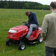 11.5. Nový zahradní traktor